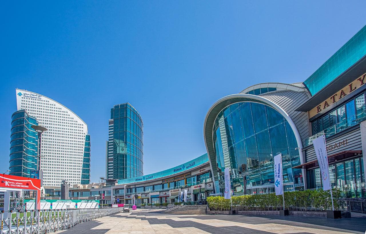 Dubai Festival City Mall offers a modern shopping experience with beautiful waterfront views of Dubai Creek.